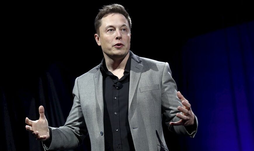 Elon Musk cree que la “superinteligencia” artificial llegará en 5 o 6 años